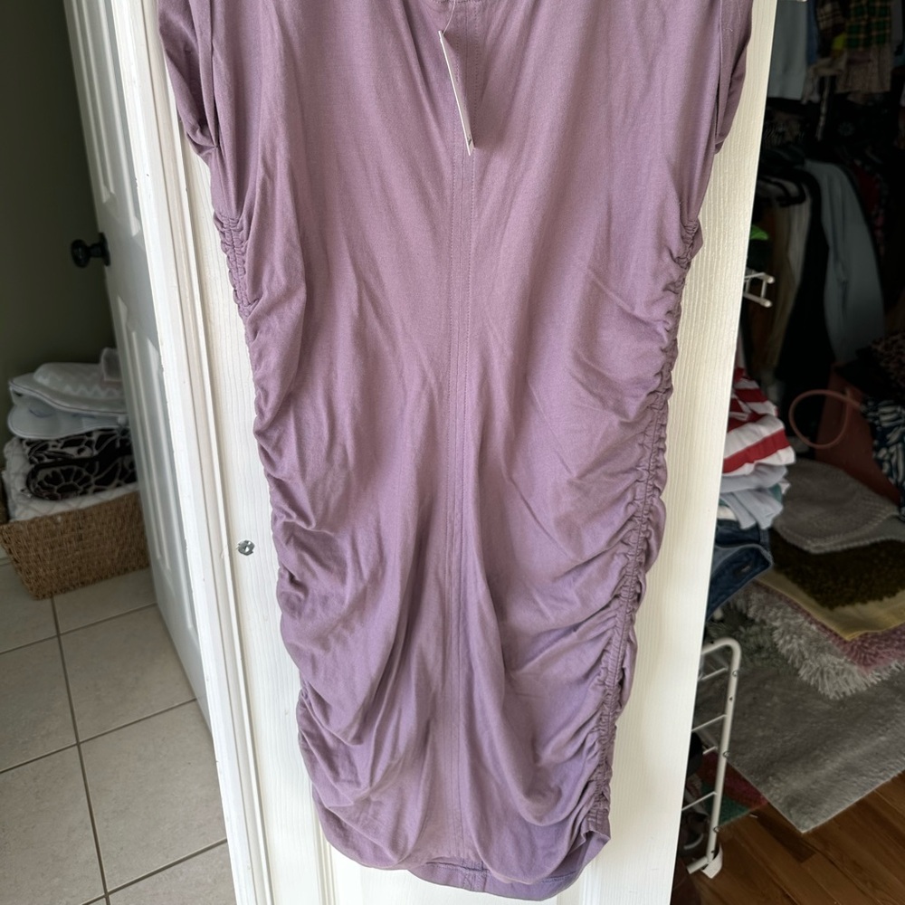 Splendid Ruched dress. Never worn. Beautiful lilac color. Retails $128. Size XL.